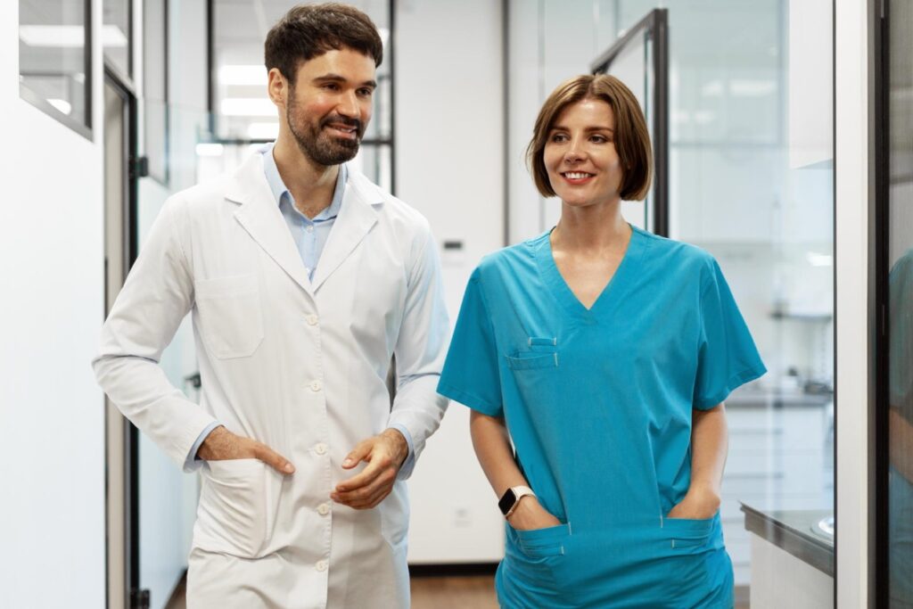 Statystyka medyczna pełni kluczową rolę we współczesnym świecie – od kształtowania polityki zdrowotnej po bezpośredni wpływ na życie poszczególnych osób poprzez poprawę jakości świadczonych usług medycznych